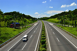高速公路小型预制块标准化施工设备